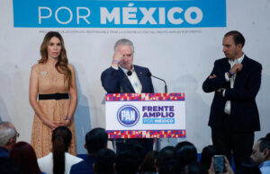 AMLO pide a Creel dejar de insultarlo