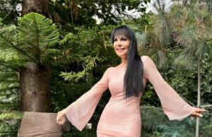 Critican a Maribel Guardia por mostrarse por primera vez sin filtro y presumir sus arrugas