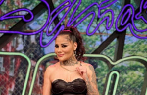 La Barby Juárez de LCDLF llega a Hoy y se burlan en redes por llegar con ropa inapropiada
