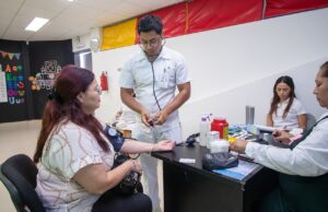 La UAT y el IMSS suman esfuerzos en la lucha contra el cáncer de mama y cervicouterino.