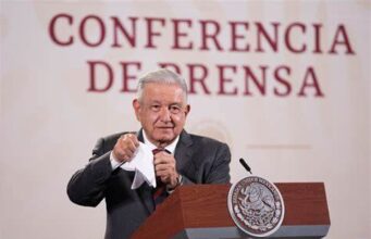 Iniciativa para prohibir que los ministros de la Suprema Corte de Justicia de la Nación (SCJN) a ganar más que el presidente de la República.