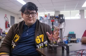 Alumno de la UAT diseña un sensor innovador para medir alteraciones en líquidos
