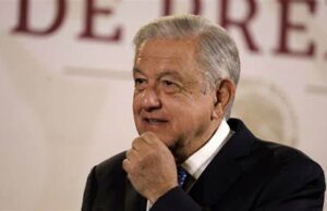 El presidente Andrés Manuel López Obrador informó que el policía que presuntamente disparó y mató al normalista de Ayotzinapa en Chilpancingo se fugó