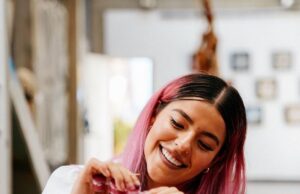 Influencer Mexicana Lesslie Polinesia informó en sus redes sociales que su mamá y su hija recién nacida sufrieron un accidente automovilístico