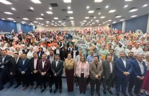 Presenta Dámaso Anaya proyectos académicos de la UAT en Nuevo Laredo