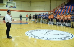 Presenta el rector a los Correcaminos UAT Liga Mayor de Futbol Americano
