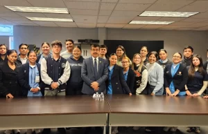 Rector de la UAT sostiene encuentro con estudiantes de la UAM Matamoros
