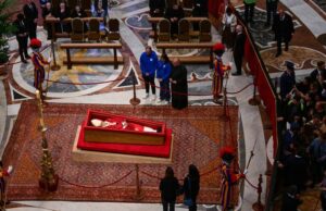 La Basílica de San Pedro abre sus puertas al mundo para despedir al Papa Francisco