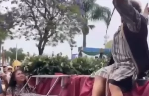 🎭🚨 Actor que interpretó a Barrabás sufre aparatosa caída en plena Pasión de Cristo en Veracruz 💥🙏