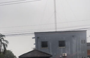 🌧️ Tormenta Tropical provoca inundación en lateral de la avenida Sulaimán Chagón en Ciudad Victoria-VIDEO