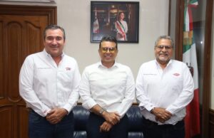 Constructores reconocen trabajo de transformación de Lalo Gattás en Victoria