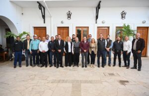 Se reúne Lalo Gattás con sindicatos de trabajadores municipales en el Estado.