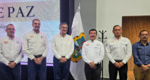 Rector de la UAT presenta avances del Atlas de Riesgos ante el gobernador en la Mesa de Paz