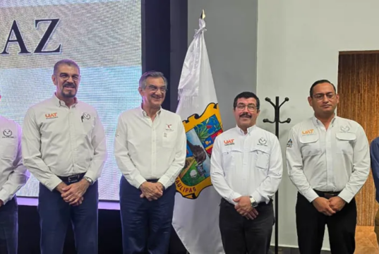 Rector de la UAT presenta avances del Atlas de Riesgos ante el gobernador en la Mesa de Paz