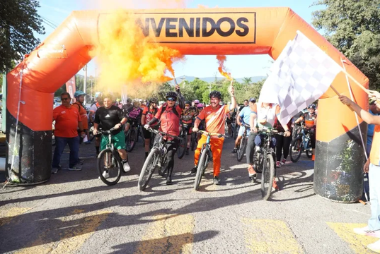 Encabeza el rector Dámaso Anaya la Gran Rodada UAT 14K en Ciudad Victoria